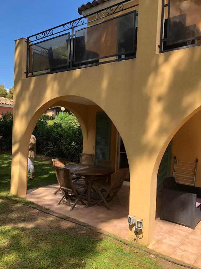 Appartement Les Jardines d`Artemis  à Saint-Tropez Extérieur photo