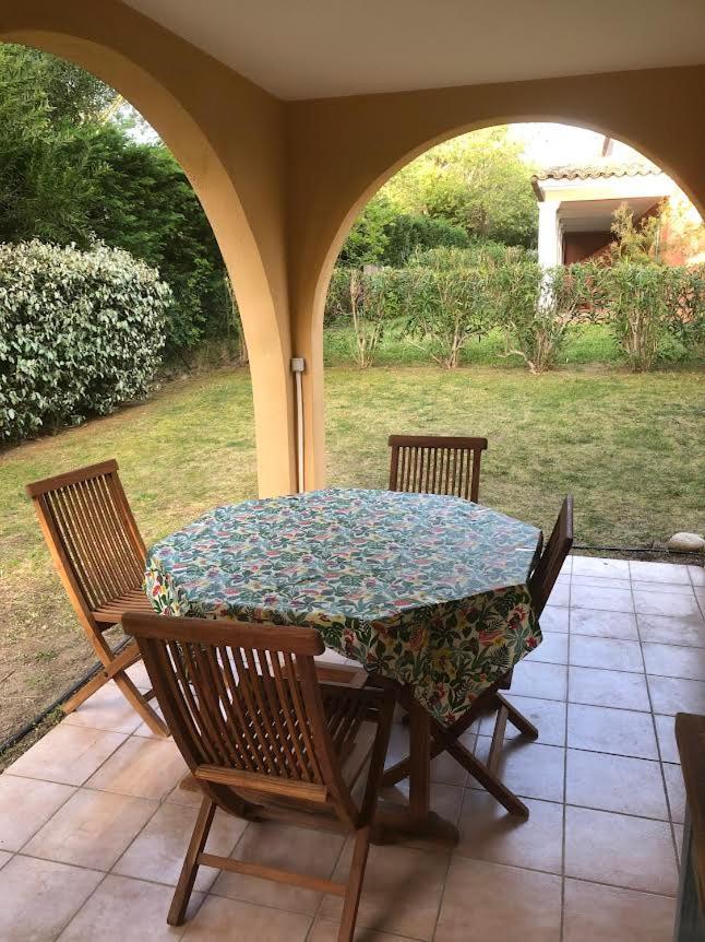 Appartement Les Jardines d`Artemis  à Saint-Tropez Extérieur photo
