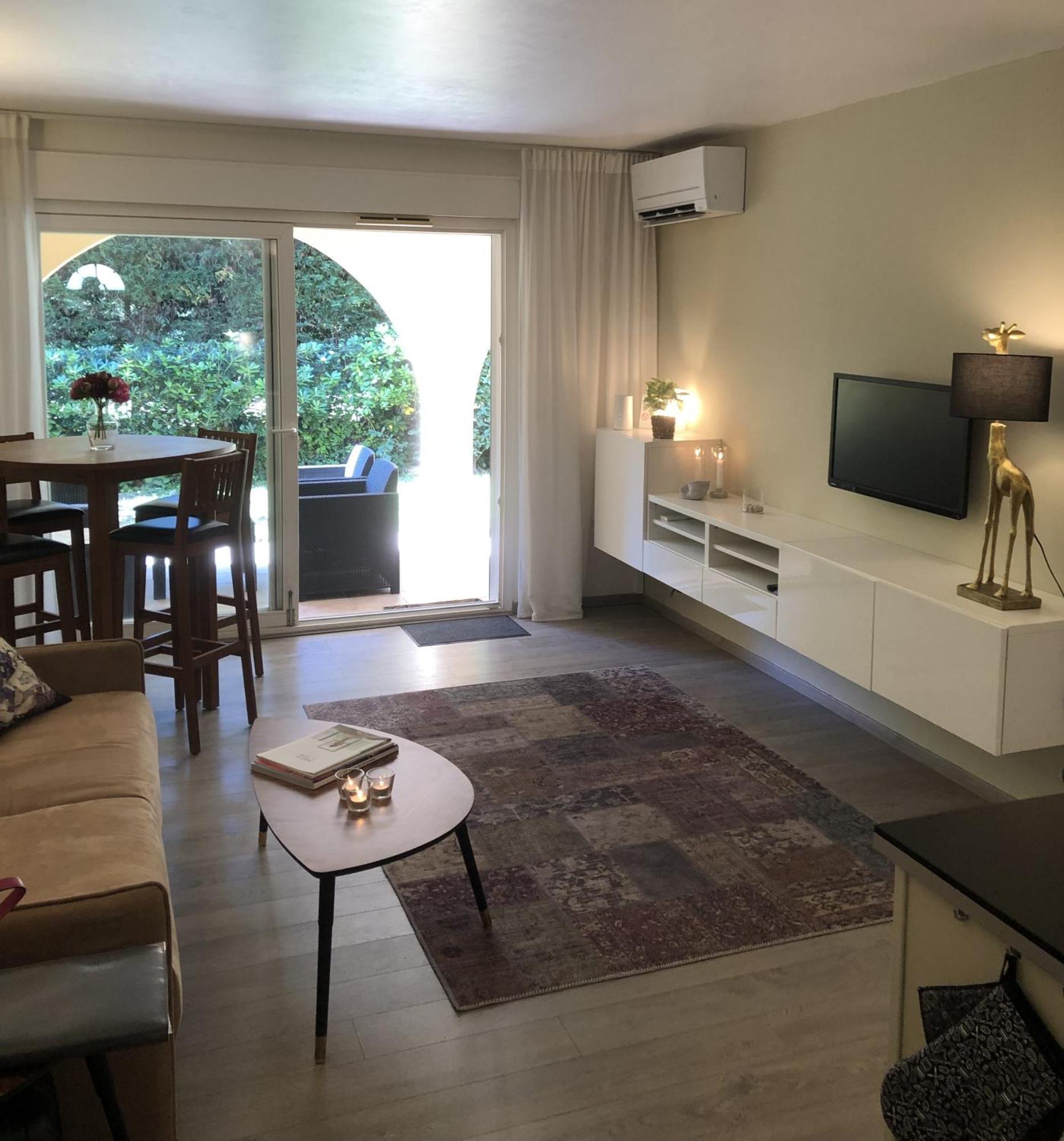 Appartement Les Jardines d`Artemis  à Saint-Tropez Extérieur photo